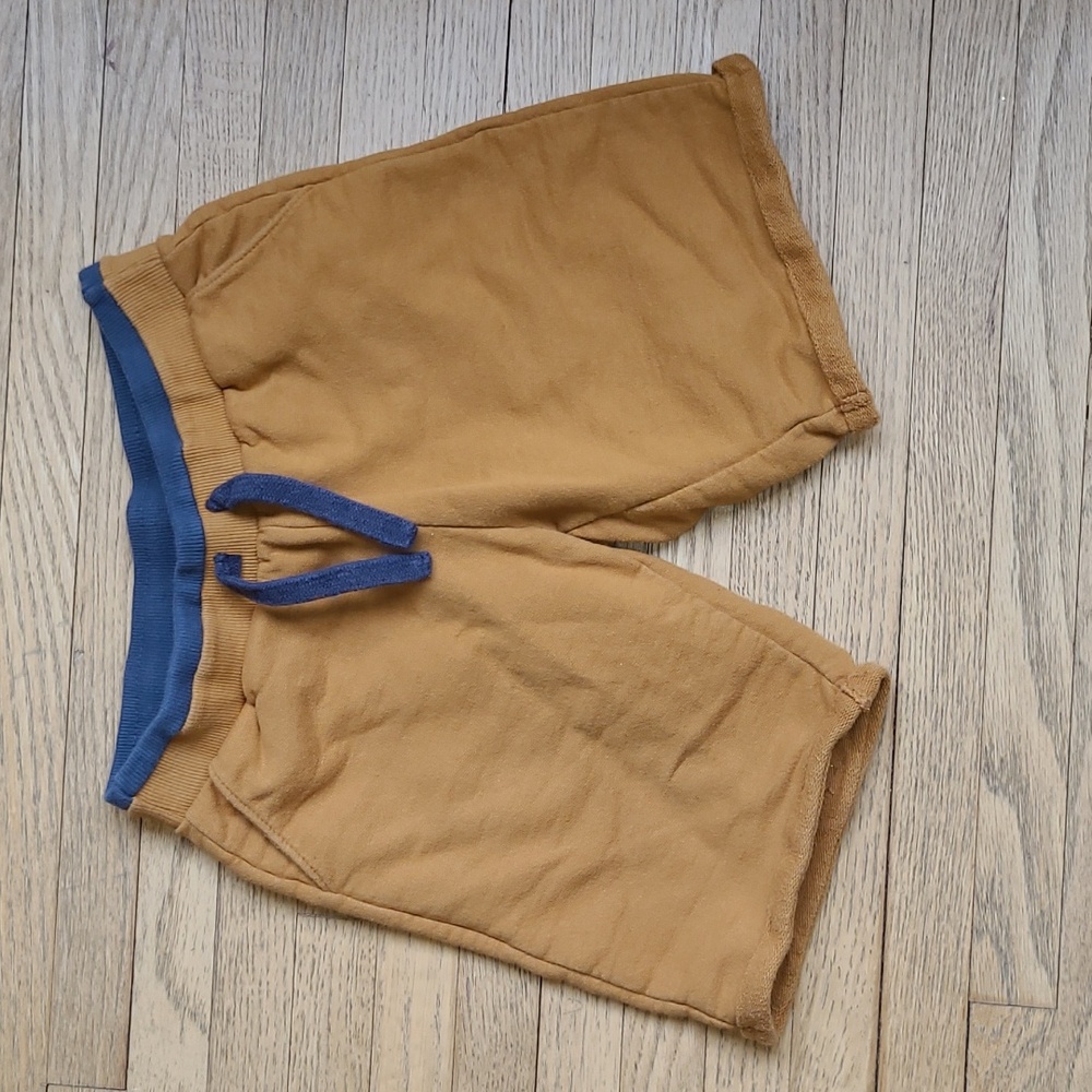 Milon Boy's Tan Shorts Size 8